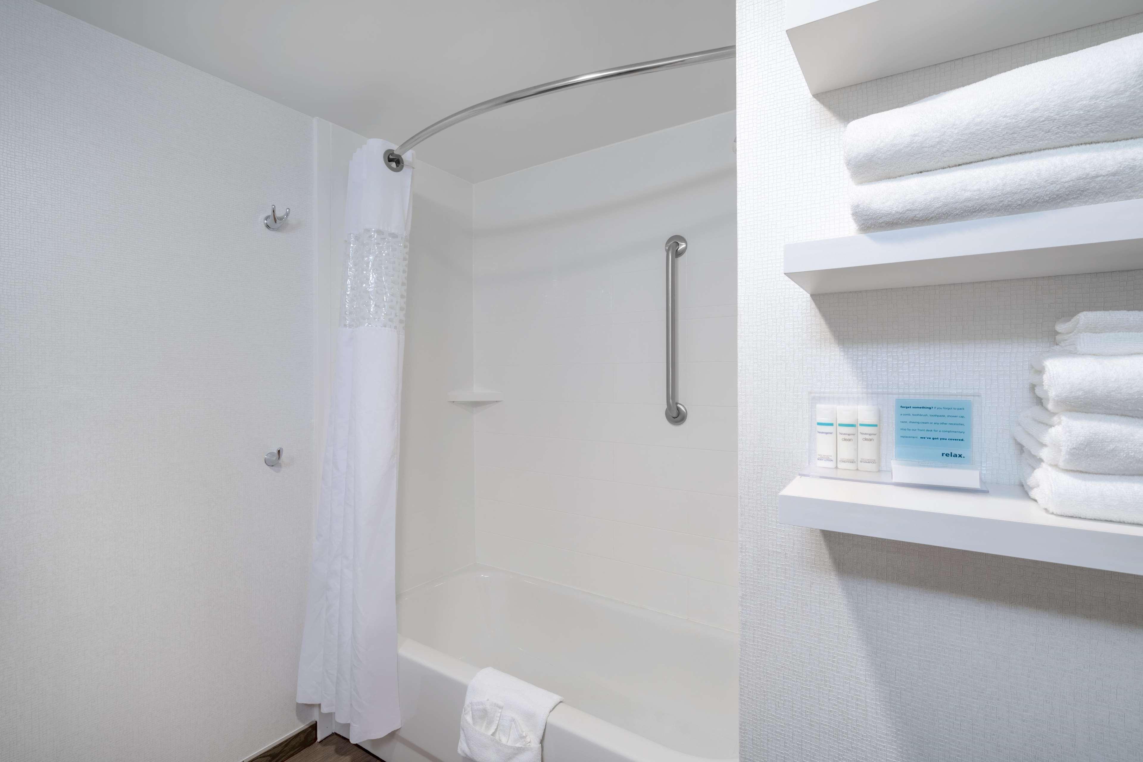 Hampton Inn Frostburg Dış mekan fotoğraf