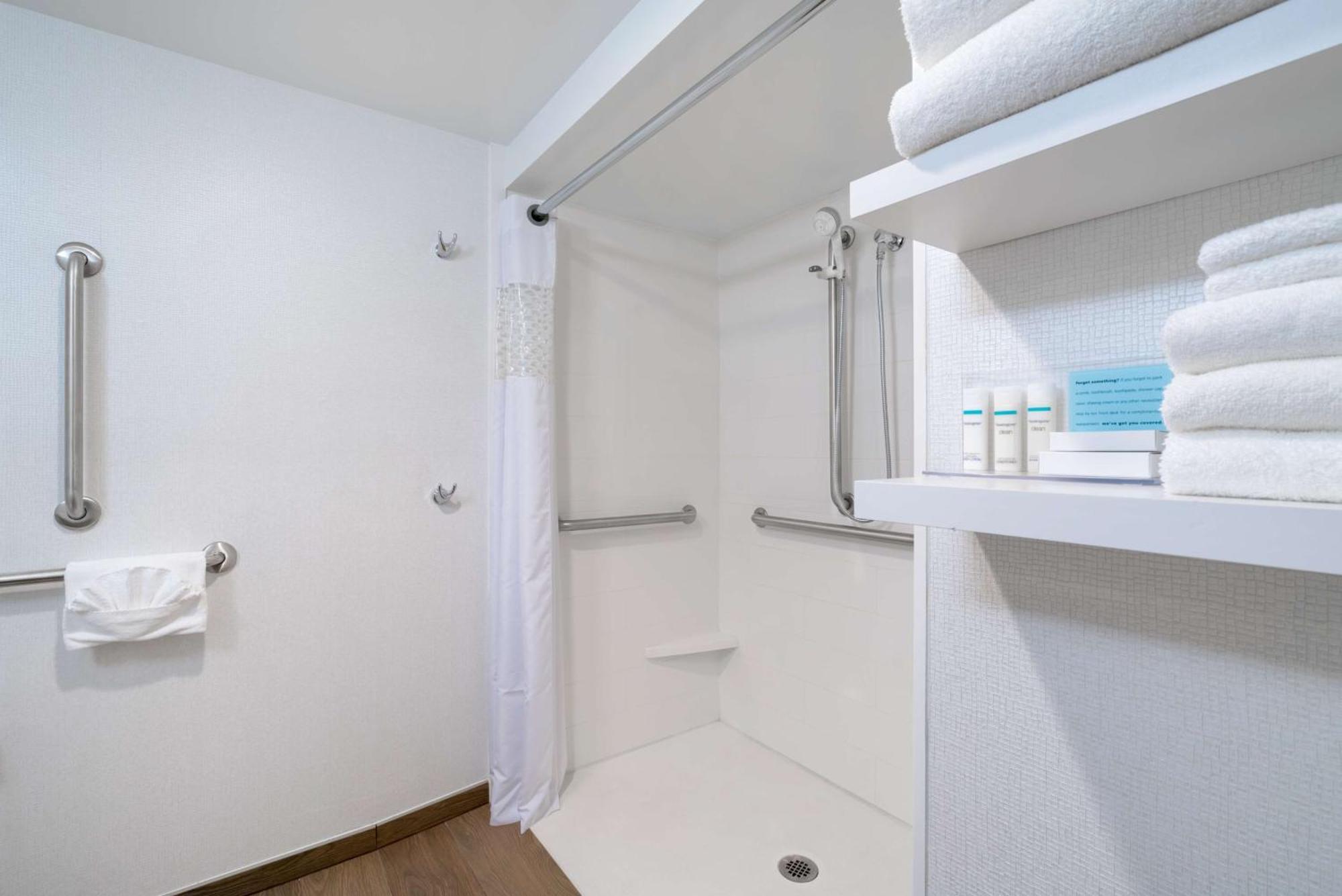 Hampton Inn Frostburg Dış mekan fotoğraf