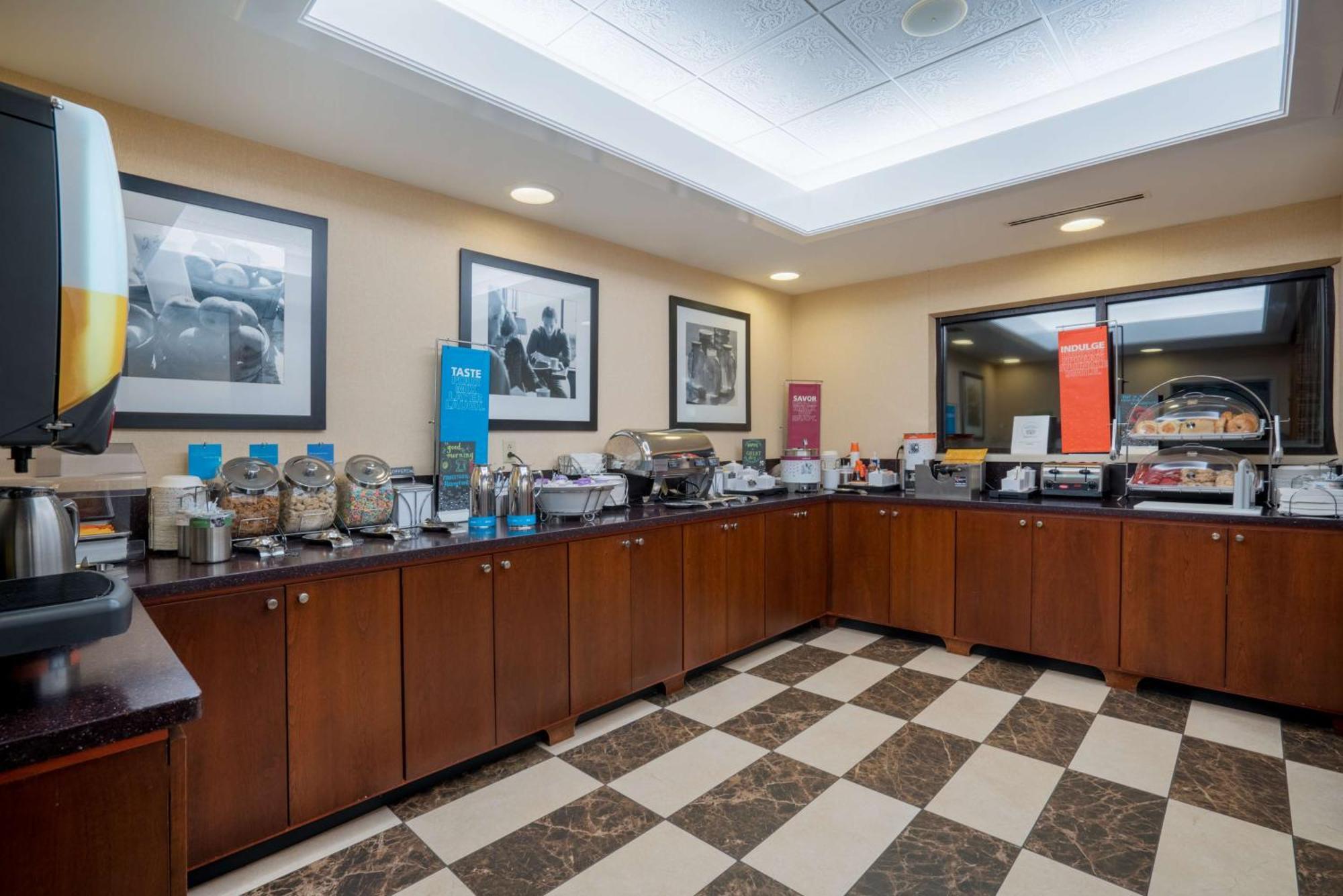 Hampton Inn Frostburg Dış mekan fotoğraf