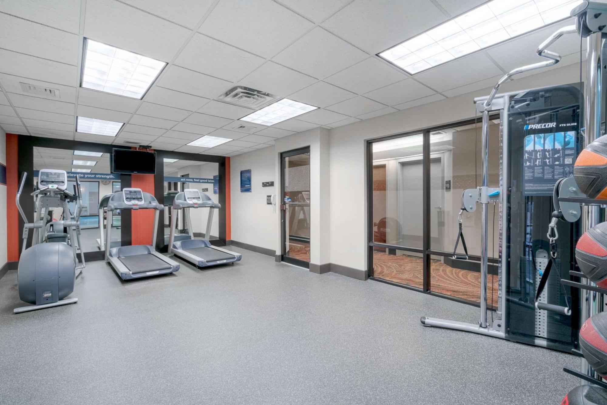 Hampton Inn Frostburg Dış mekan fotoğraf